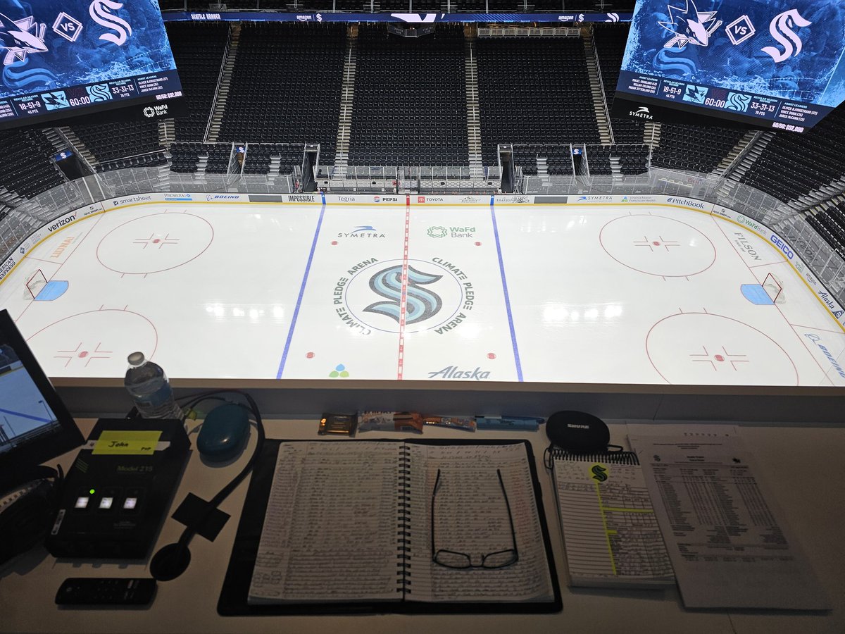 We Appreciate YOU!!! @SanJoseSharks vs @SeattleKraken Coverage begins with Inside Kraken Hockey at 6 pt Kraken Pre Game presented by Coors Light at 630 pt on @ROOTSPORTS_NW #thatsKrakenhockey