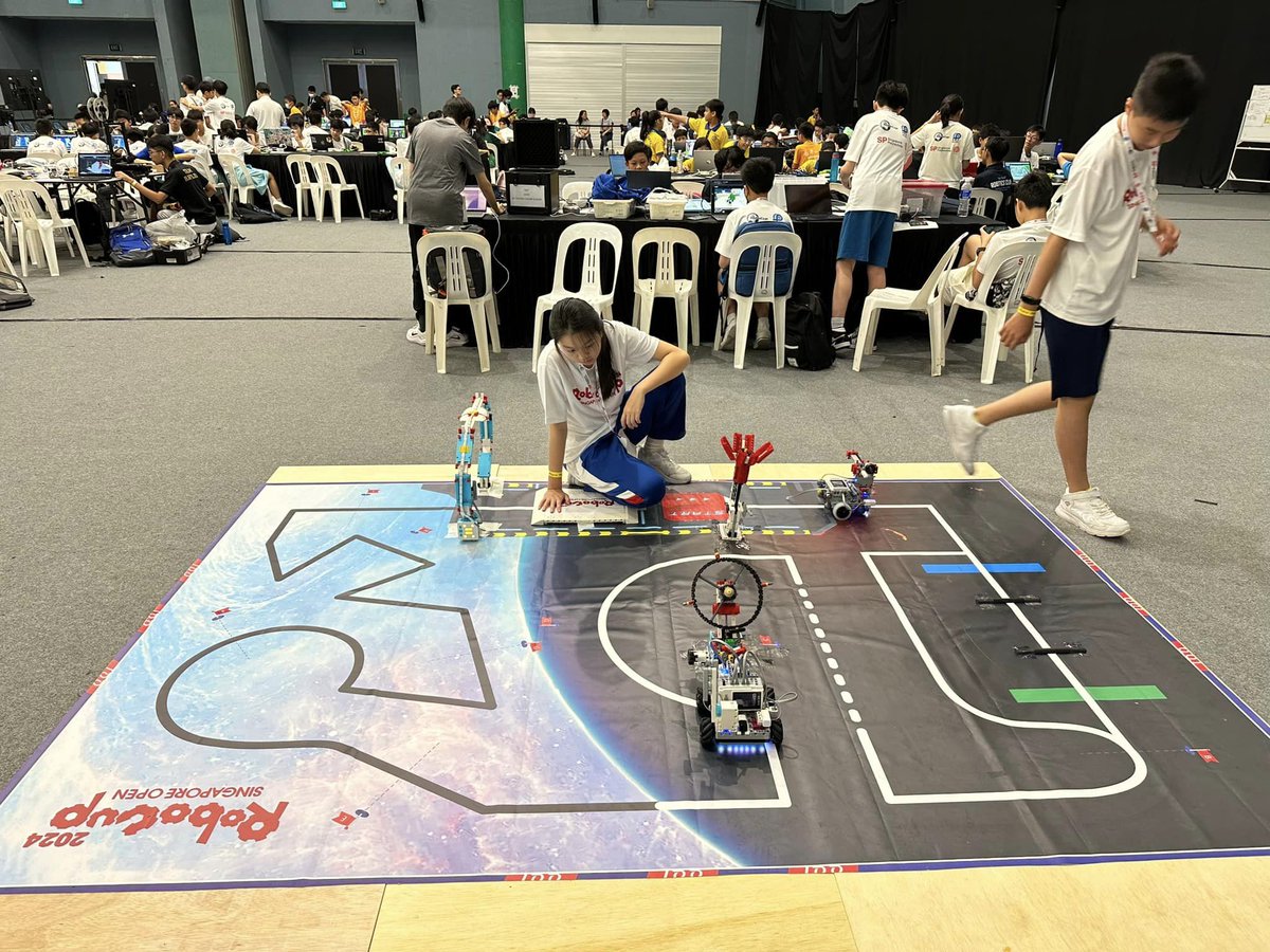zmrobo1's tweet image. Congratulations to RoboCup Singapore Open 2024!
We&apos;re thrilled to share photos of the RoboCup Singapore Open 2024 held at Science Centre Singapore! A huge shoutout to the RoboCup Singapore Media Team for capturing these incredible moments.
#RoboCup #RCAP  #robocupsg