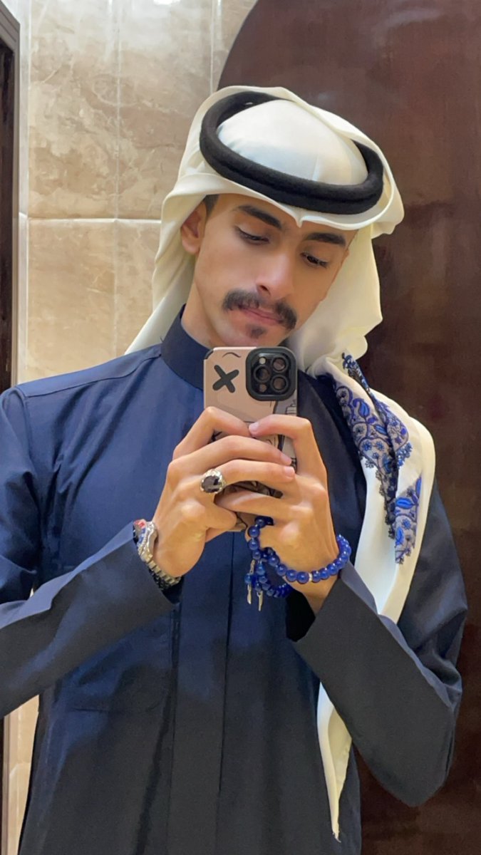 z_7s0's tweet photo. متأخر ولكن كل عام وانتم بخير وعاد عيدكم🤍 https://t.co/Jjay4P45oV