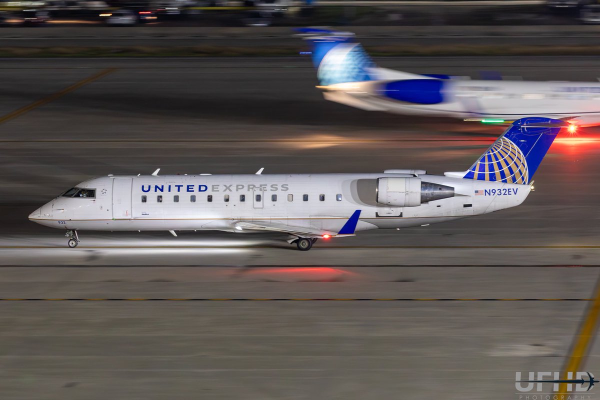 United Express CRJ-200ER (N932EV, operated by SkyWest) passes by a taxiing ERJ at Houston IAH.  The CRJs take a lot of heat for their lack of passenger comfort, but I was glad to see them replace turboprops back in the day.  

F/5.6, ISO 5000, 1/10 sec shutter speed 

#avgeek…