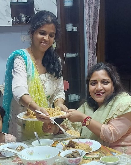 Feasting on #Eid_Mubarak with friends and young friends ( children) 😁❤️ Dil toh baccha hai ji 😊 A day well spent. Reminded of childhood days and similar occasions. #love