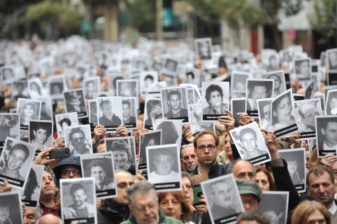 #Mundo

Responsabiliza la justicia argentina a Hizbulá e Irán del atentado contra la AMIA

elcomentario.ucol.mx/?p=78673

#ElComentario #Argentina #Irán #Hizbulá #AMIA #AtaqueTerrorista #CrimenDeLesaHumanidad