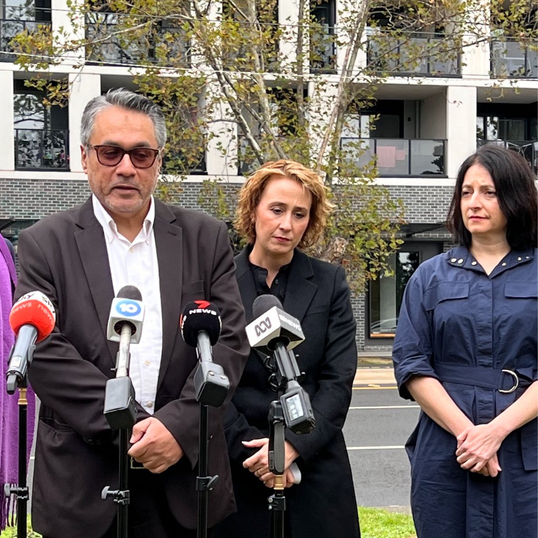 consumervic's tweet photo. Consumer Affairs Minister Gabrielle Williams &amp; our Director, Nicole Rich, today launched our state-wide rental minimum standards campaign. They were joined by Ali Sherazee, who rents in Melbourne's east with his family. More about rental minimum standards: https://t.co/eG17C0cv5X https://t.co/N8o2q0rHWf
