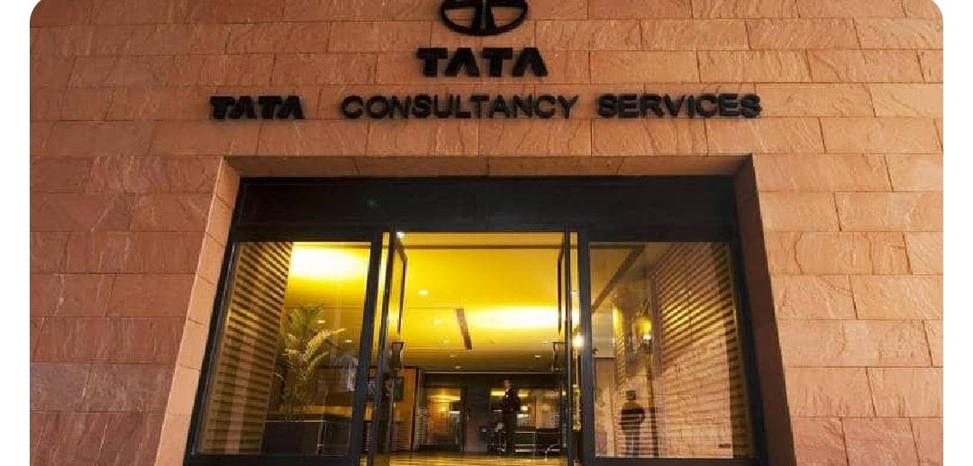 #Tech| 🎓🚀 TCS is making major moves by bringing on board over 10,000 fresh graduates from top engineering colleges recently. 

#TCS @TCS #Career #TechJobs #Job