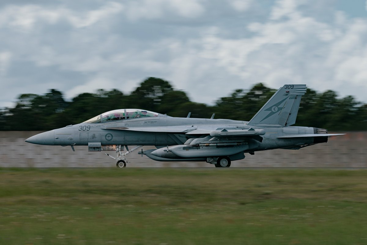 Exercise Diamond Shield 24 has concluded, following 3 weeks of air defence scenarios that challenged #AusAirForce’s newest class of Air Warfare Instructors.✈️💎🛡 The students were challenged with complex mission scenarios involving numerous aircraft & ground capabilities.