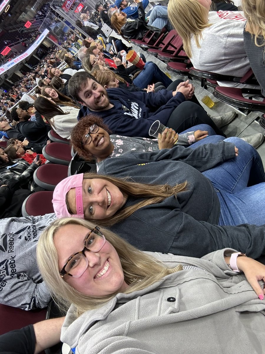 danibru3's tweet photo. Spending my birthday with the @monstershockey #fearthedepths 🏒🥅 https://t.co/Ubq8wy8IbP