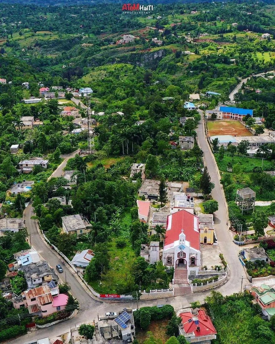 📍La Vallée-de-Jacmel, Haïti 🇭🇹 Dans le département du Sud-est EN #HAÏTI 🇭🇹 📸 Atomhaiti