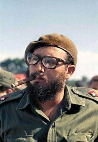 @MryRodrguez4 Nuestro líder histórico nos enseñó a amar y a defender a #Cuba con incondicionalidad. #DeZurdaTeam_