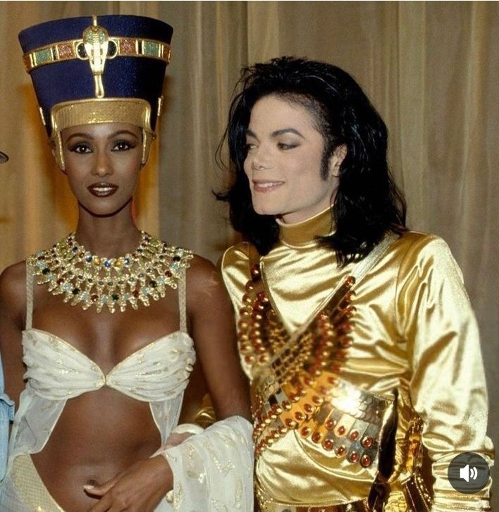 camymoonwalker's tweet photo. Ele pensando aqui:

" Hummmm.... Casada" https://t.co/DWJHknOXdg