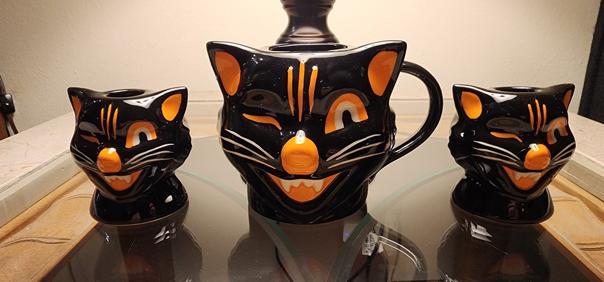 Sourpuss Clothing Coffee Mug and ceramic candle holders for the #Halloween enthusiast folks. #TrickOrTreat #holidays #vintagehalloween