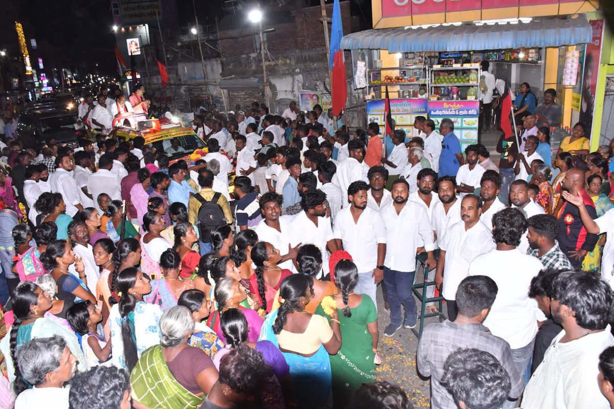 Jagathofficial's tweet photo. இந்திய கூட்டணி திமுக சார்பில் போட்டியிடும்  அரக்கோணம் நாடாளுமன்ற வெற்றி வேட்பாளர் என்னை ஆதரித்துராணிப்பேட்டை மாவட்டசெயலாளரும் 
மாண்புமிகு கைத்தறி மற்று���் துணிநூல் துறை அமைச்சர் 
@R_Gandhi_MLA அவர்கள் 
அரக்கோணம்  நகரத்தில் பொதுமக்களிடம் உதயசூரியன் சின்னத்திற்கு வாக்கு சேகரித்தோம் https://t.co/xCAZYeEbk8