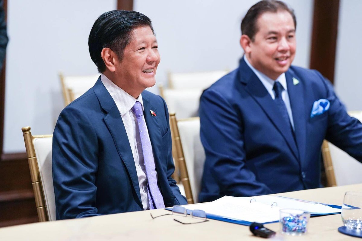 LOOK: President Ferdinand R. Marcos Jr. on Friday (April 12, 2024, Manila time) meets with the officials of the Japan Chamber of Commerce and Industry (JCCI) led by its chairperson Ken Kobayashi in the United States. (Photos from the Presidential Communications Office) @pnagovph