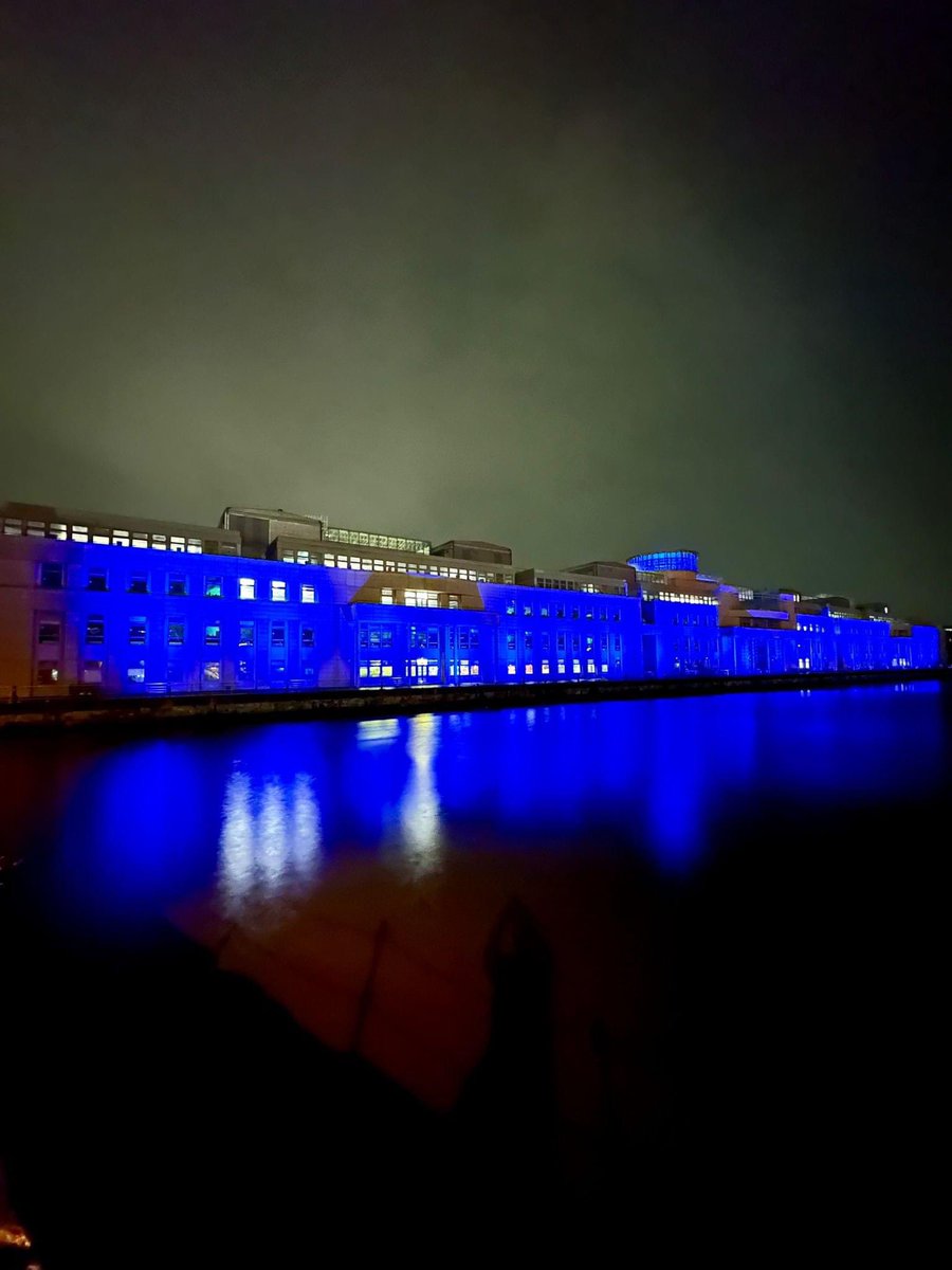 FundingNeuro's tweet photo. Here is a few amazing shared images from Glasgow, Edinburgh & Ayr for World Parkinson’s Day who turned their buildings blue 💙 #WorldParkinsonsDay #Repost #SharedPictures https://t.co/uvscYGZz7W