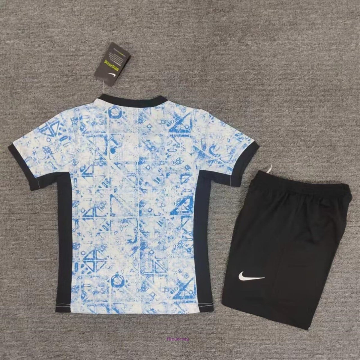 keranbin's tweet photo. llEquipment #Cost-effectiveFootballGear #SportsDataAnalysis #ReplicaTrainingBalls #TeamFlag #FootballFitnessEquipment #ReplicaTrainingBalls #ClassicFootballAccessories #DurableTrainingEquipment #FootballCultureTees #FootballF https://t.co/6XRSCF89bP