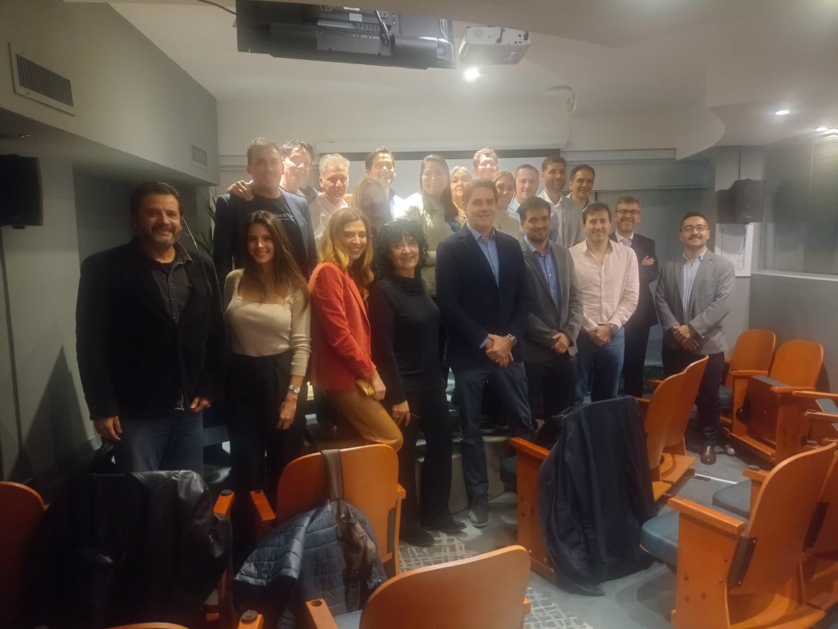 aaoncoclinica's tweet photo. ENCUENTRO SUMA EN EL AUDITORIO AAOC
Ideas y colaboraciones para trabajos de investigación https://t.co/7WMC4nS8V8