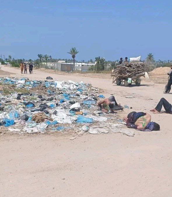 Khan Yunis: Gaza residents caught thieves who broke into houses in the 'state of Hamad', forced them, wrote 'thief' on their backs and threw them into a garbage heap. Just imagine what the global reaction would be if Israel did this...