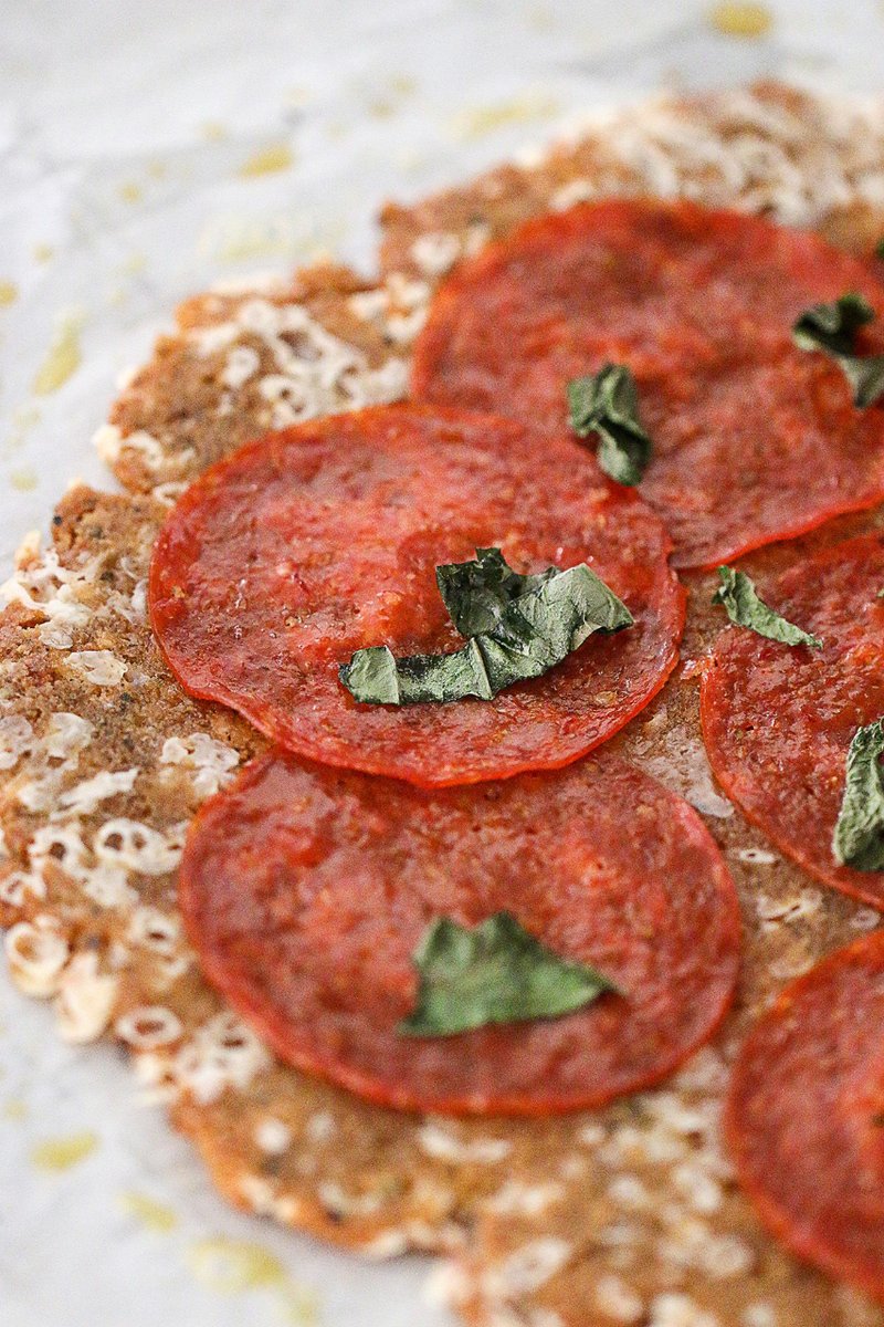 AnnaVocino's tweet photo. Dairy-free or bust! Don't @ me with that lactose! Check out this revolutionary dairy-free pork rind pizza crust! #DairyFree #PizzaRevolution #NoLactoseNoProblem #PorkRindPizzaCrust #DFLife
 https://t.co/3I9N2J9bq5 https://t.co/UnBDXEAP1a