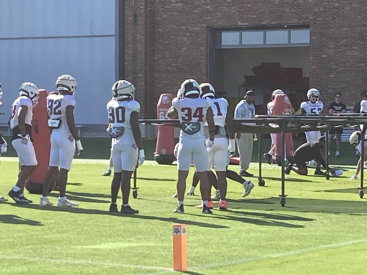 The Bowling Green transfer, Cashius Howell(34), is definitely in the mix and doing some good things on the practice field.