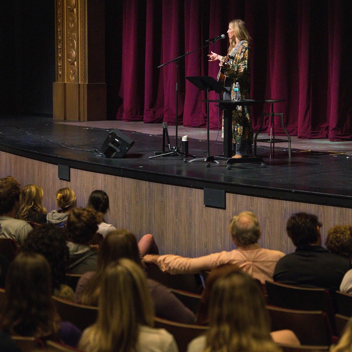 cpalions's tweet photo. CPA Alumni and singer, songwriter, and author @ellieholcomb spoke to #CPAupper school students as part of the TICE’s Sojourn series. She encouraged students with heartfelt, intentional stories - reminding students of God’s overwhelming love for them. https://t.co/WrwMCs2X7x