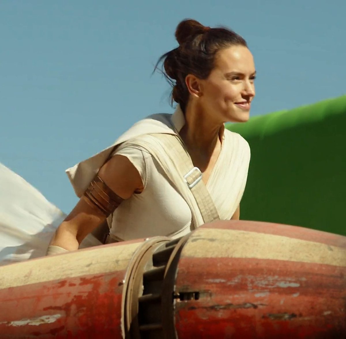 Daisy Ridley behind the scenes of The Rise of Skywalker
