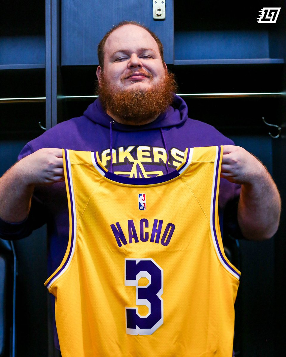 LakersGaming tweet picture