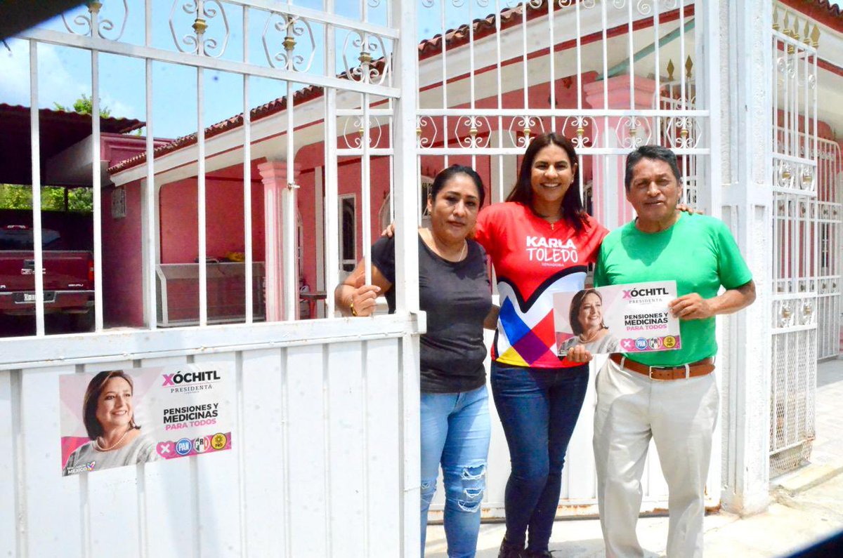 Desde #Escarcega 📍visitando de nuevo a las familias 😄. #KarlaSenadora