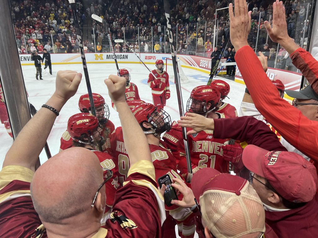 LetsGoDU's tweet photo. Huge appreciation for the big DU contingent in attendance by the Pios. https://t.co/02OlQs1f4B