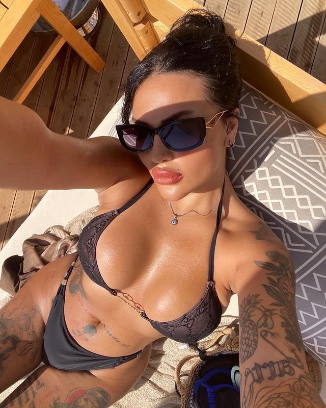 Liselikizlar39's tweet photo. Eda gökçen porno ifşa videosu linkte https://t.co/3xWlhCyHmh

#edagökçen #ifsa #onlyfans #porno #liselikizlar #citirkizlar #liselisikiş https://t.co/AgVHPQaDYo