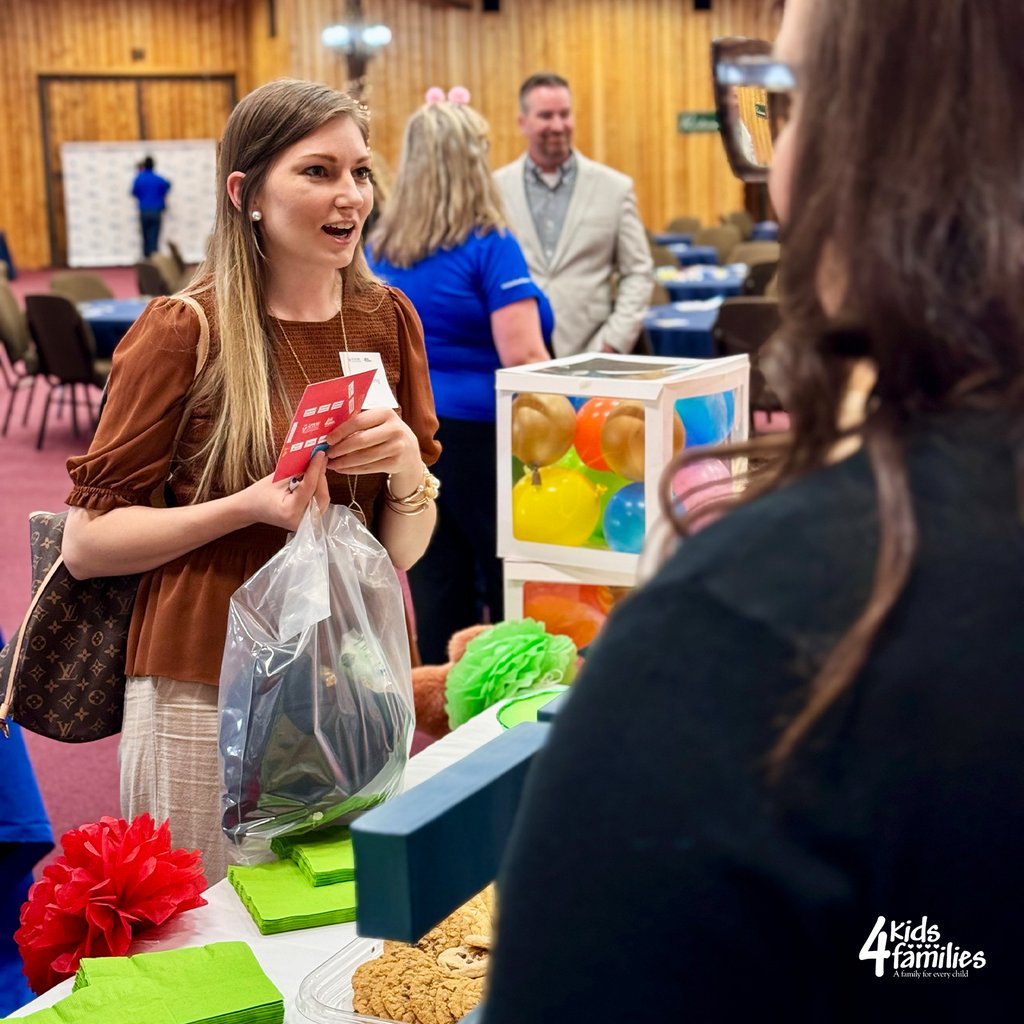 What an incredible turnout at our internal social mixer! 🎉 Incoming staff got a taste of the vibrant culture at 4Kids4Families. From door prizes to delicious food and fun games, it was a blast! #TogetherKidsWin #AFamilyForEveryChild #Region4 #FosterCare