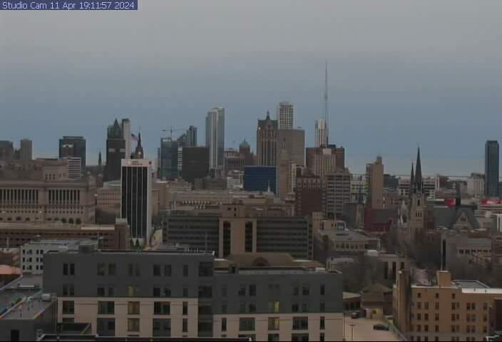 Sunset for Milwaukee at April 11, 2024 at 07:30PM! Current temperature Showers in the Vicinity. 55