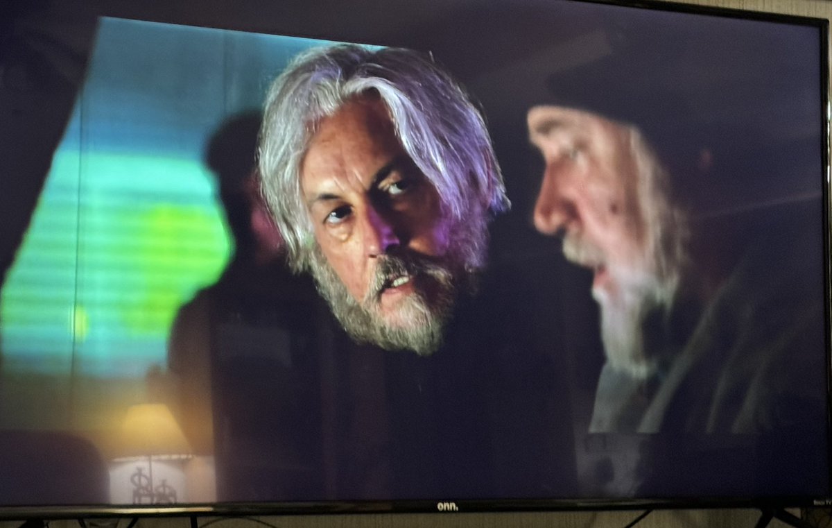 BRAVVVOOOO @TommyFlanagan 🥳 #SleepingDogs was amazing!! Love me a good suspenseful thriller!! 

Available now on digital so go check it out! 👇