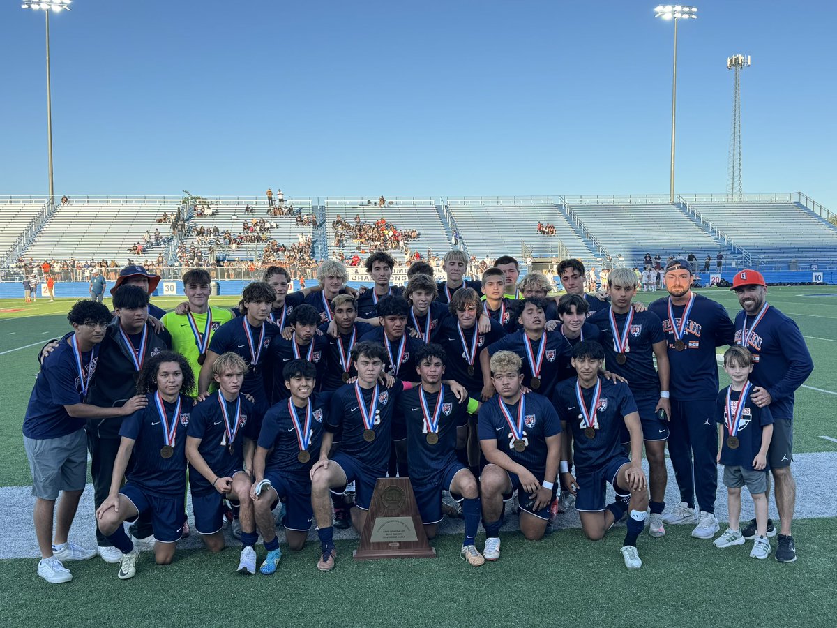 Historic season for <a href="/GrizzFC/">Grizz FC</a> comes to an end tonight after their State Semifinal loss. Great job players and coaches, proud of all your accomplishments this season. @LISDActivities <a href="/j_wo24/">Jennifer Womack</a>