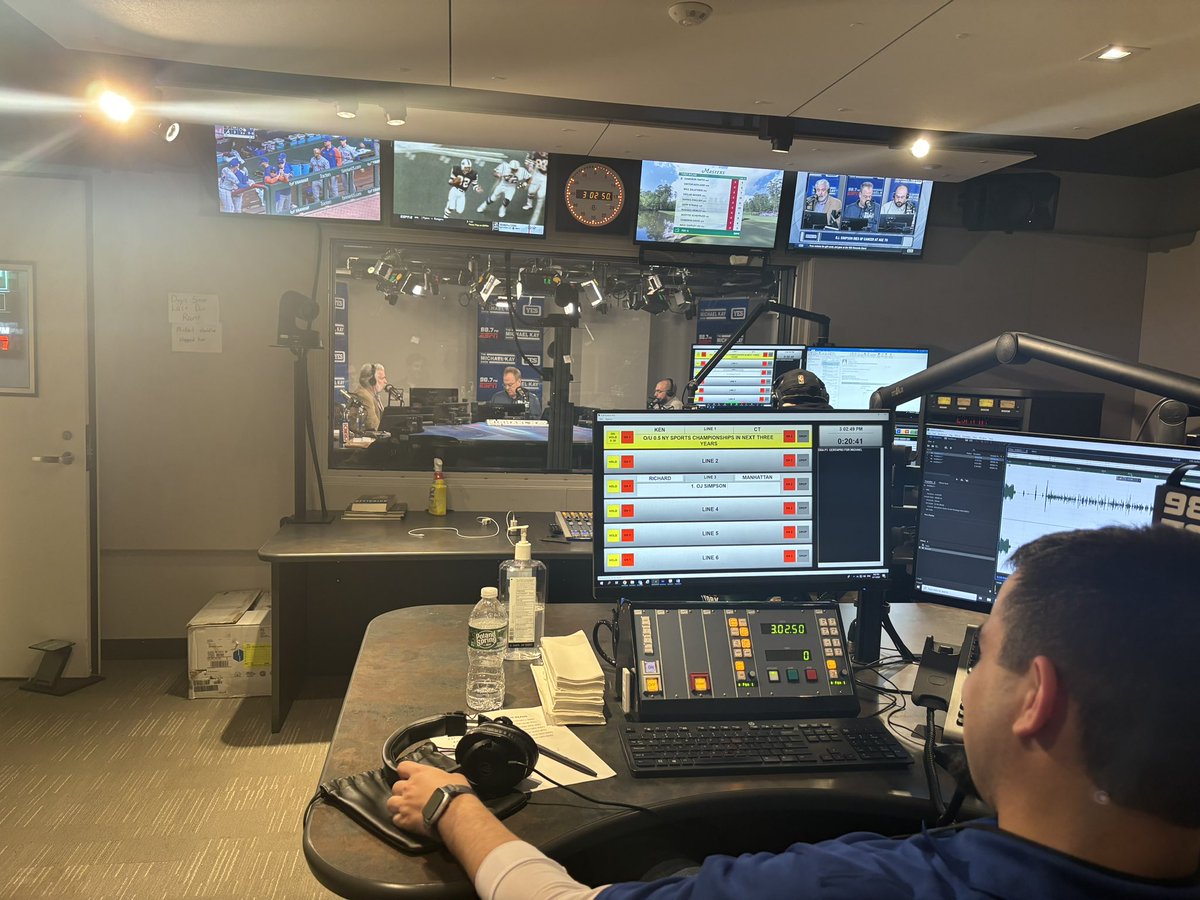 A massive thank you to the Michael Kay Show for giving our crew a behind the scenes look at their show! Many thanks to @RealMichaelKay, @DonLagreca, @Rosenbergradio, @AnthonyPucik, and everyone at 98.7 ESPN NY for their hospitality!