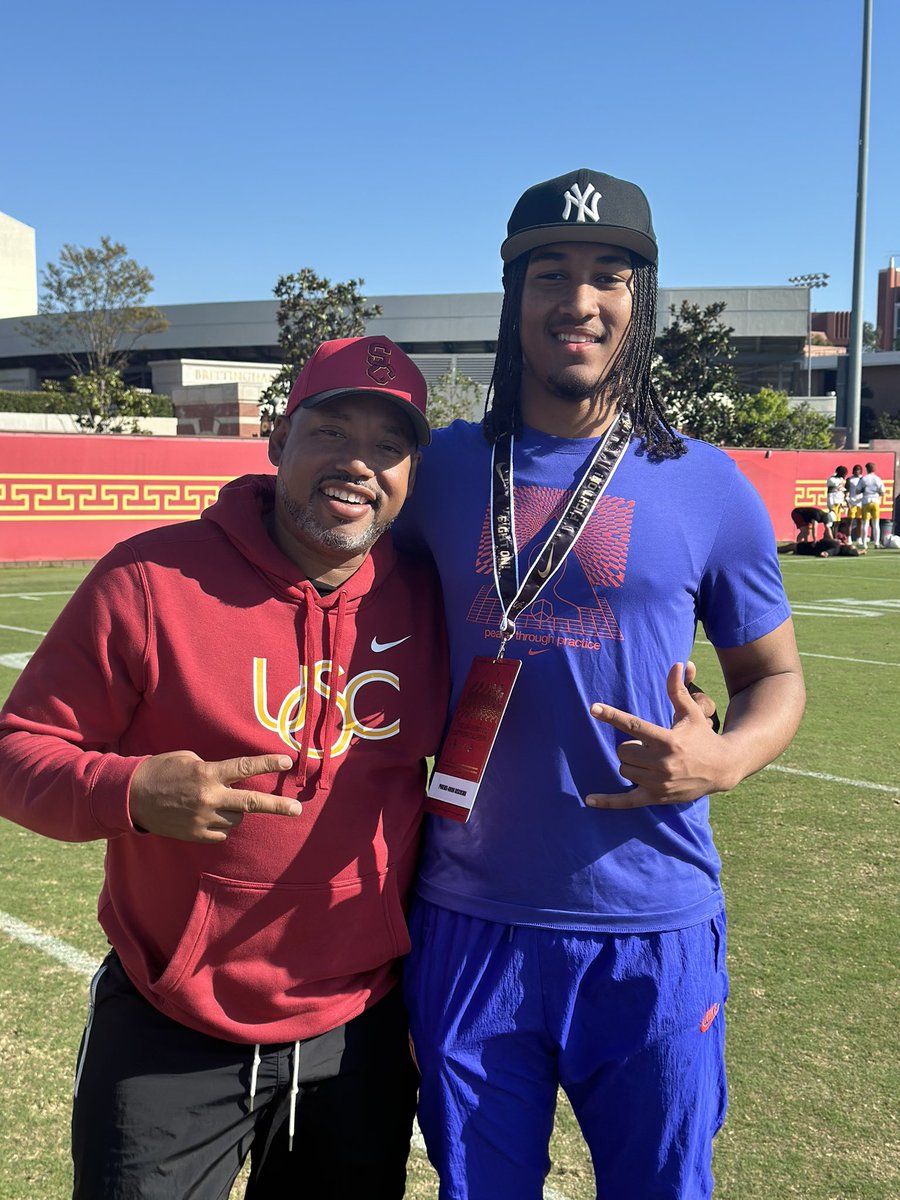 Phoenix-Orion DiCosmo (@phoenixodicosmo) on Twitter photo Great visit to USC! Brotherhood here is CRAZY, Fight On!
Thank you <a href="/DaGman7/">gavin morris</a> , and <a href="/Coach_Henny/">Eric Henderson</a> for having me. Great visit to USC! Brotherhood here is CRAZY, Fight On!
Thank you <a href="/DaGman7/">gavin morris</a> , and <a href="/Coach_Henny/">Eric Henderson</a> for having me.
