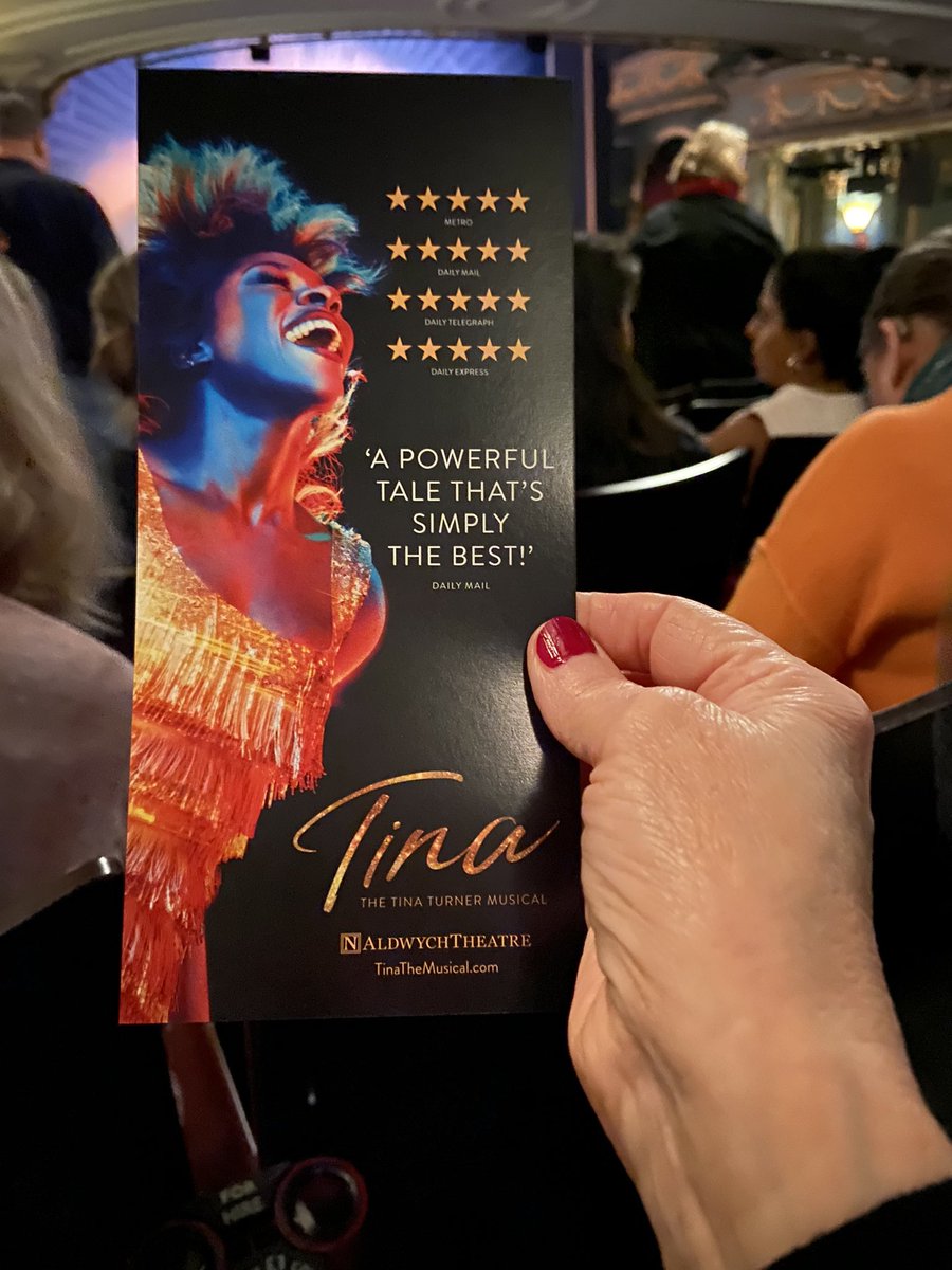With great stage presence & powerful voice! @eleshapaulmoses @TinaTheMusical Each cast member showcasing strong performances, expressive dancing & tail feather shaking! Exciting high energy show!