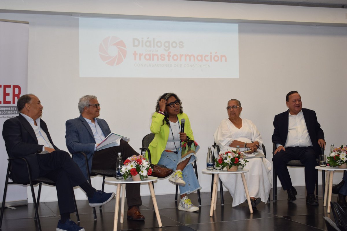#agendaterritorial 
"Hoy estuvimos conversando sobre Transición Energética en la Cámara de Comercio de Bogota invitados por CREER" <a href="/AmauryPadilla2/">Amaury Padilla</a> 
#territorios #energiasrenovables #colombia