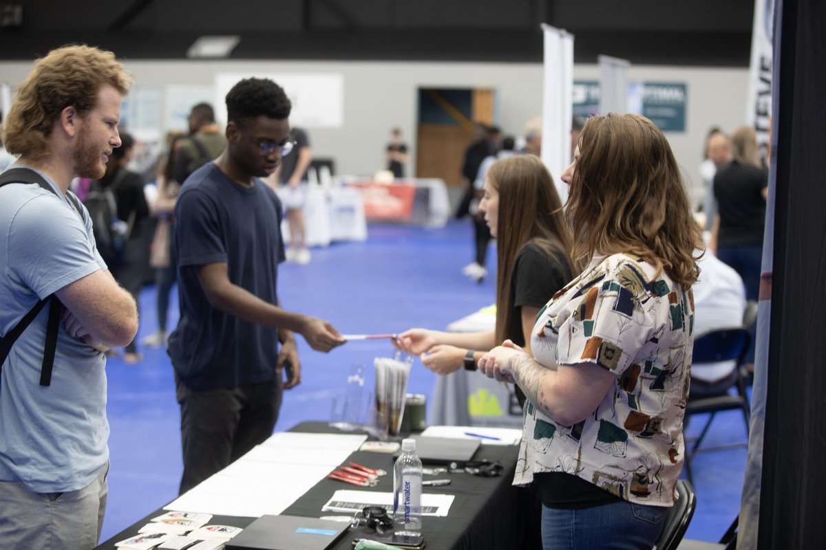 High school students, alumni & members of the public are invited to come to a large career fair on VIU’s Nanaimo campus April 26. The event features more than 40 organizations ranging from government and health care to banking and construction industries. bit.ly/3W2wuNA