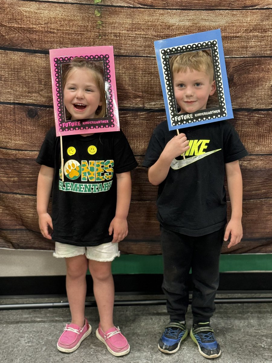 Our future Jaguars 🐆 along with their Kindergarten teachers.