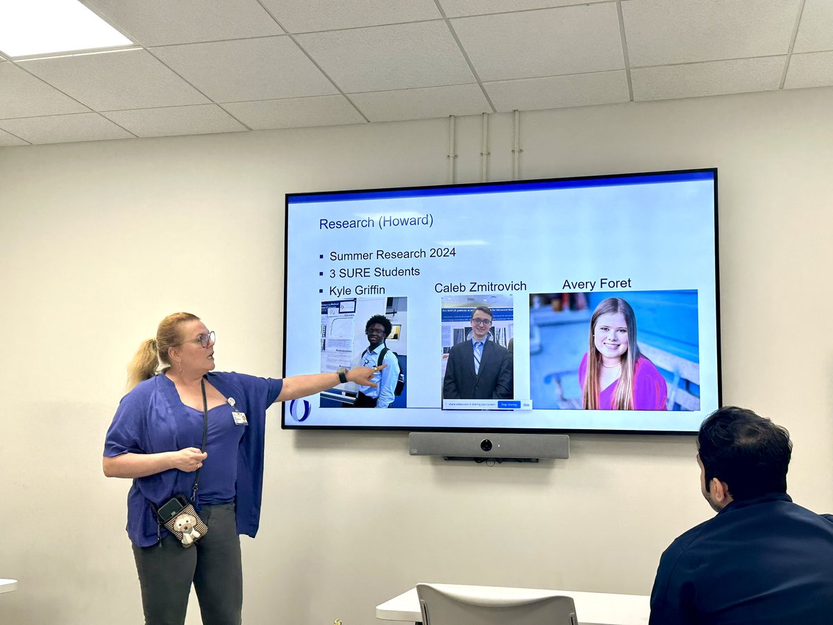 📢 Is anyone having a better April than @CandaceClaudio? ✅ Promotion to a 🌟tenured full professor 🌟 starting July 1 ✅Winner of the March Faculty Lecturer of the Month ✅Awarded FACR @RadiologyACR ✅5 of her MRSP students were awarded grants ✅ 3 undergrad SURE students