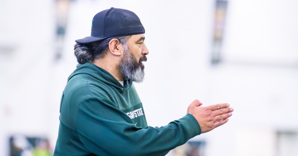 Michigan State d-line coach Legi Suiaunoa talks recruiting philosophies, ties to Pacific islands

Suiaunoa along with the rest of the staff are using a similar approach to recruiting the Midwest as former Hall of Fame Coach, Mark Dantonio.

“Within a three-hour radius of this…
