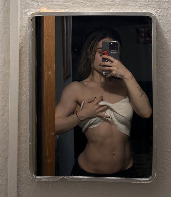 1 pic. Muscles https://t.co/72p2vrNMz1