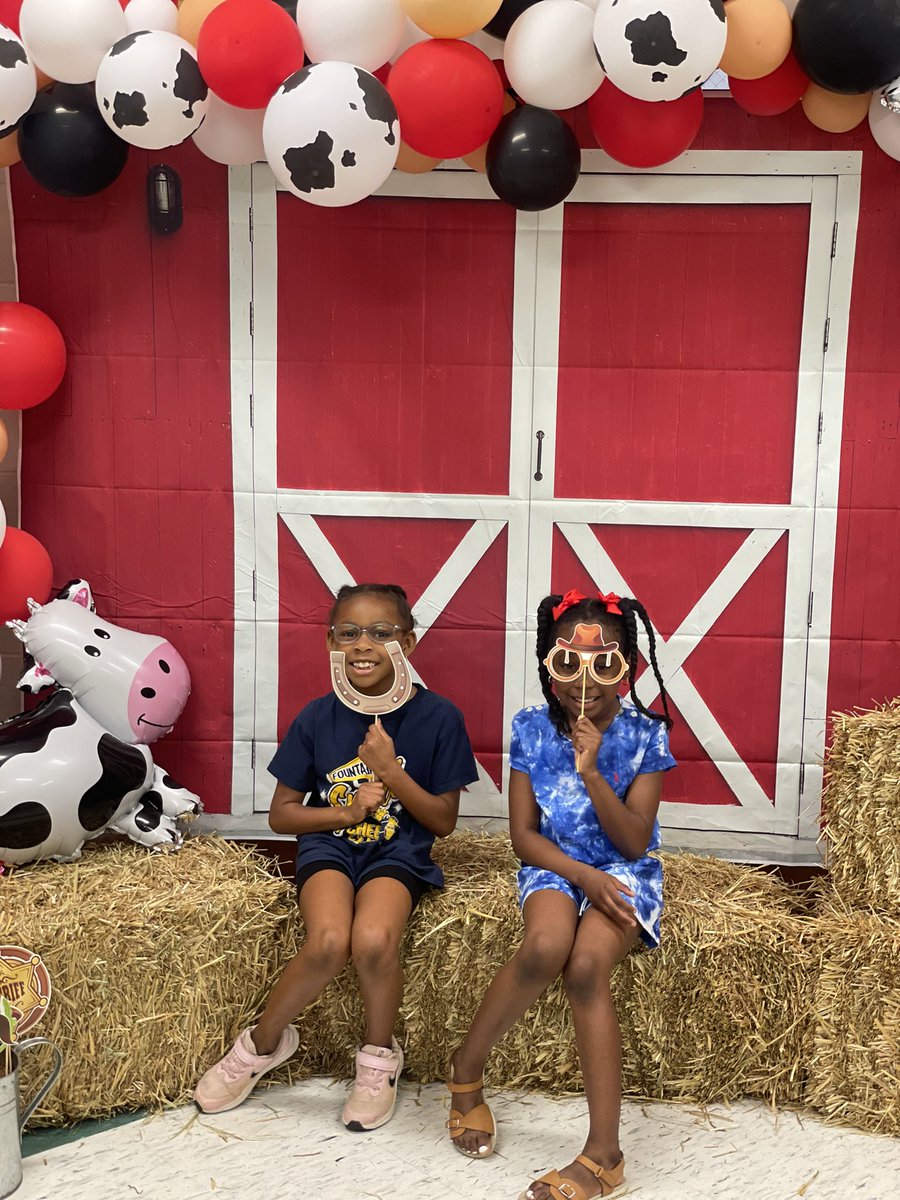 Kindergarten Round-Up was so much fun! Welcoming future kindergartners is always so exciting to me because I know the magical year of experience and growth that awaits them! <a href="/InnElementary/">Fountain Inn Elementary</a>