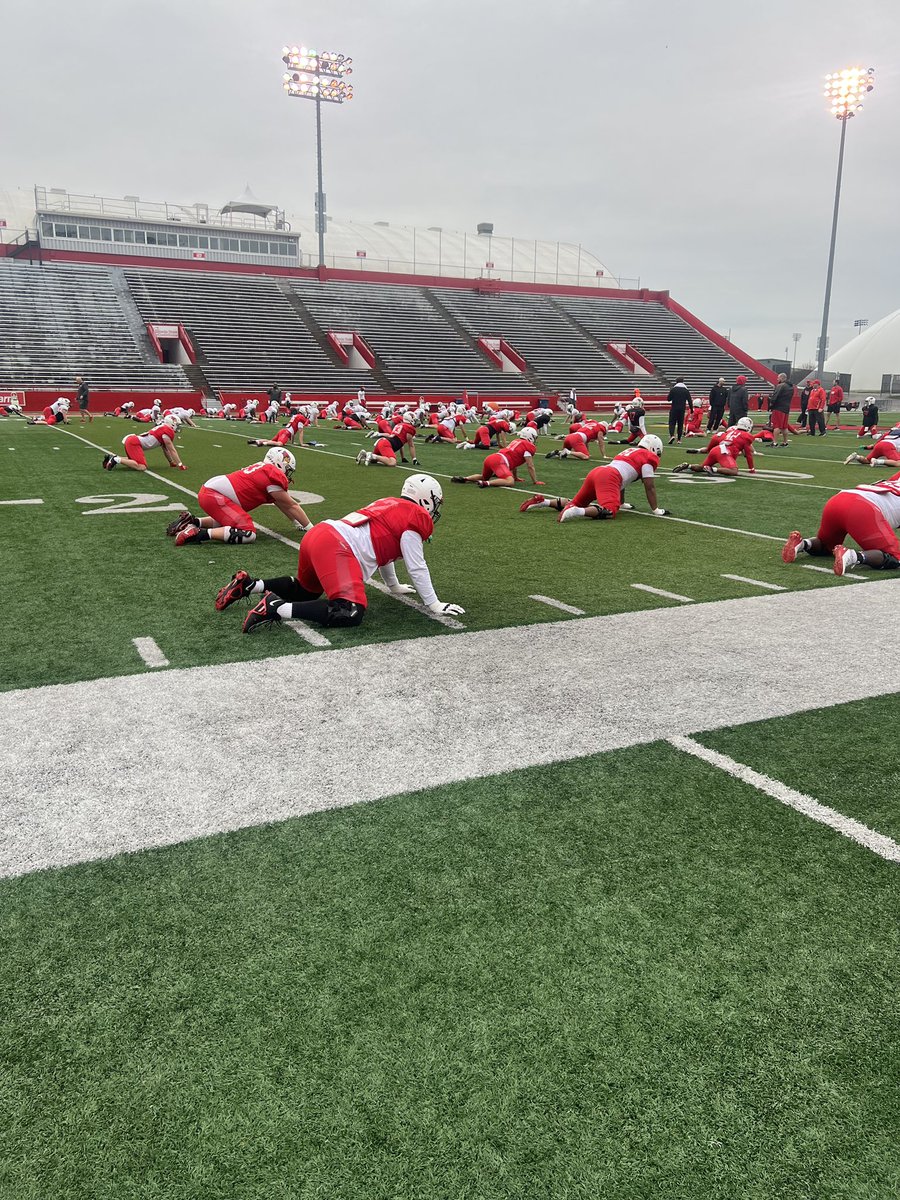 Great day at @RedbirdFB. Thank you coaches for spending time with me, showing me the facilities and letting me watch practice. Look forward to coming back! @CoachHoreniDGN @CoachCroci54 @CoachGuerrieri @Coach_Spack @CoachNiekamp @TonyPetersen17 @CoachDeti @CoachTevv…