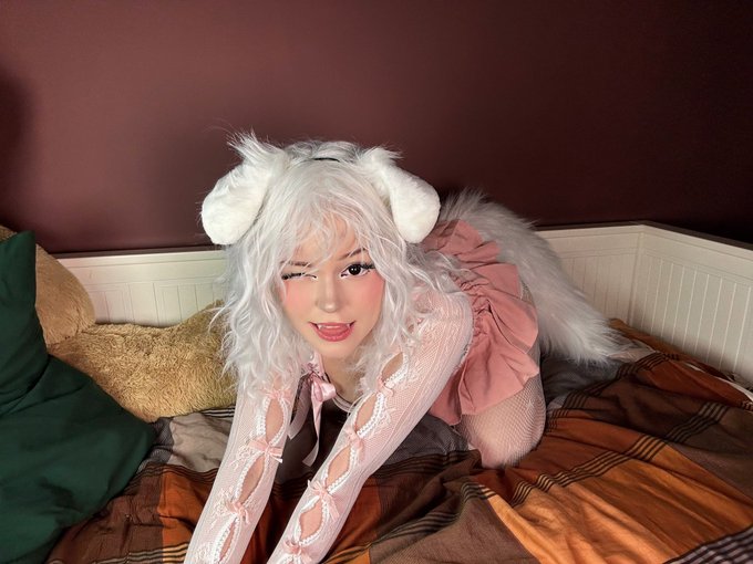 Wruf wruf! *tail wagging* https://t.co/0TuggdEU89