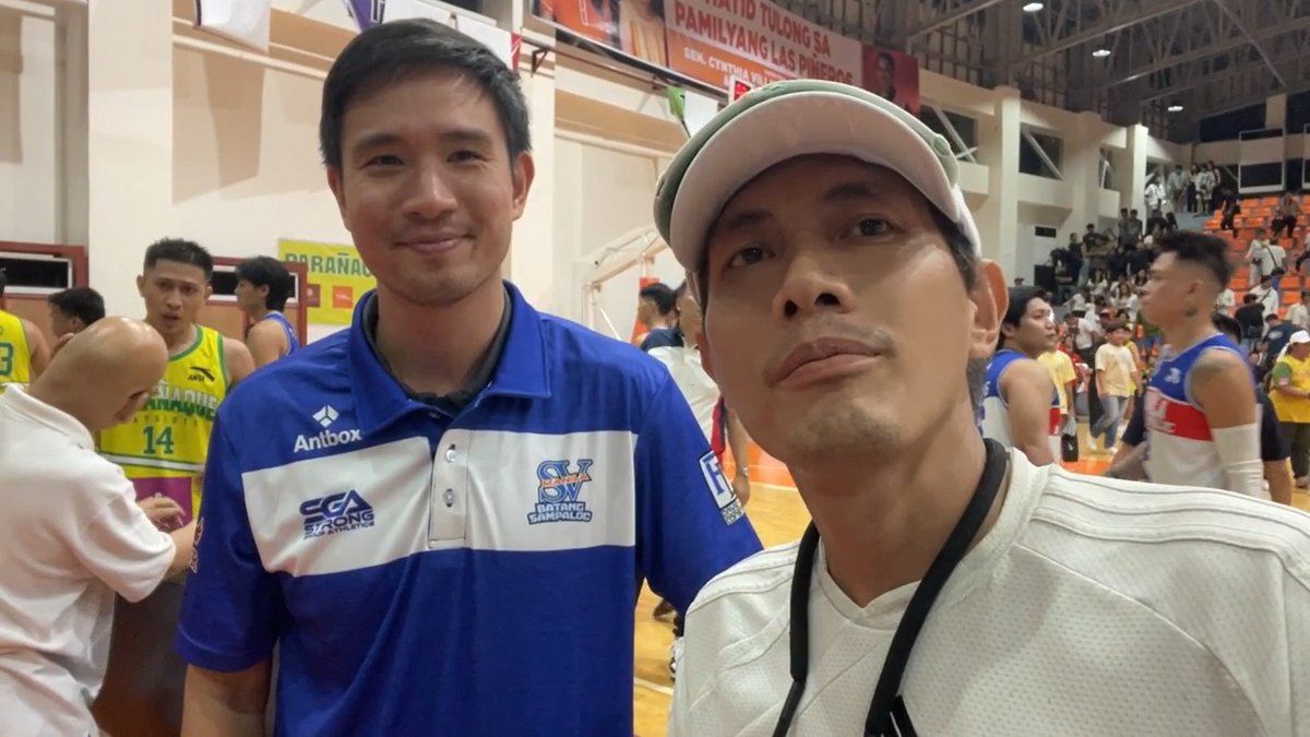 Sir Charles Tiu Coach CNN Philippines Anchor, Food & Basketball. Basketball Coach and Analyst 

Galing Mag Analyst ng Laro si Sir Charles #Idol 

@charlestiu  @CNN  @officialmpbl  @pbaconnect  @vmgasia  @chris_tiu17