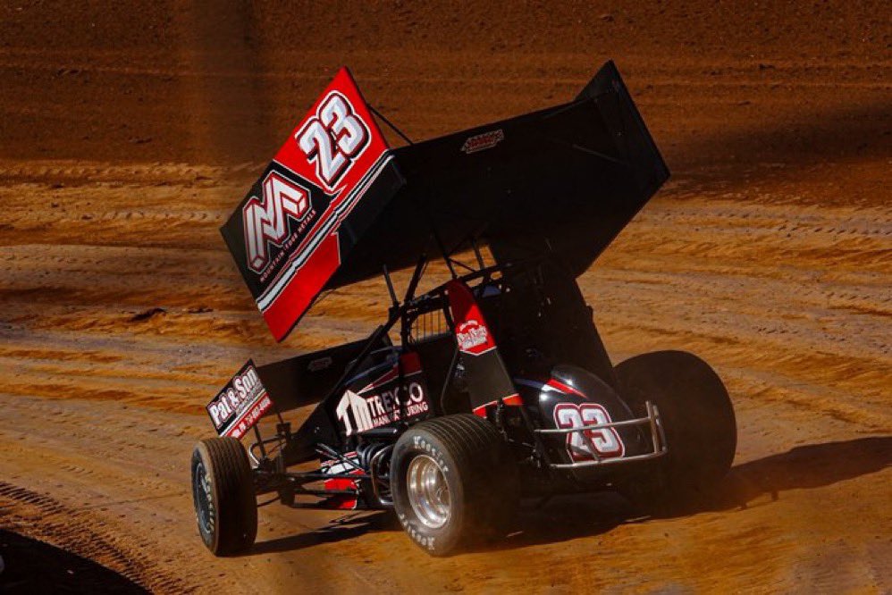 ‼️ Devon Borden will be in attendance this Sunday April 14! ‼️ 🗓️ Piper Advertising Night 🏎️ 410 Sprint Cars, Late Models, Wingless Sportsman ⏰ Racing at 5pm 🎟️ $25 Adults, $20 Seniors, $15 Students, Kids 12 & under free ! 📺 SPRINTCARUNLIMITED.tv