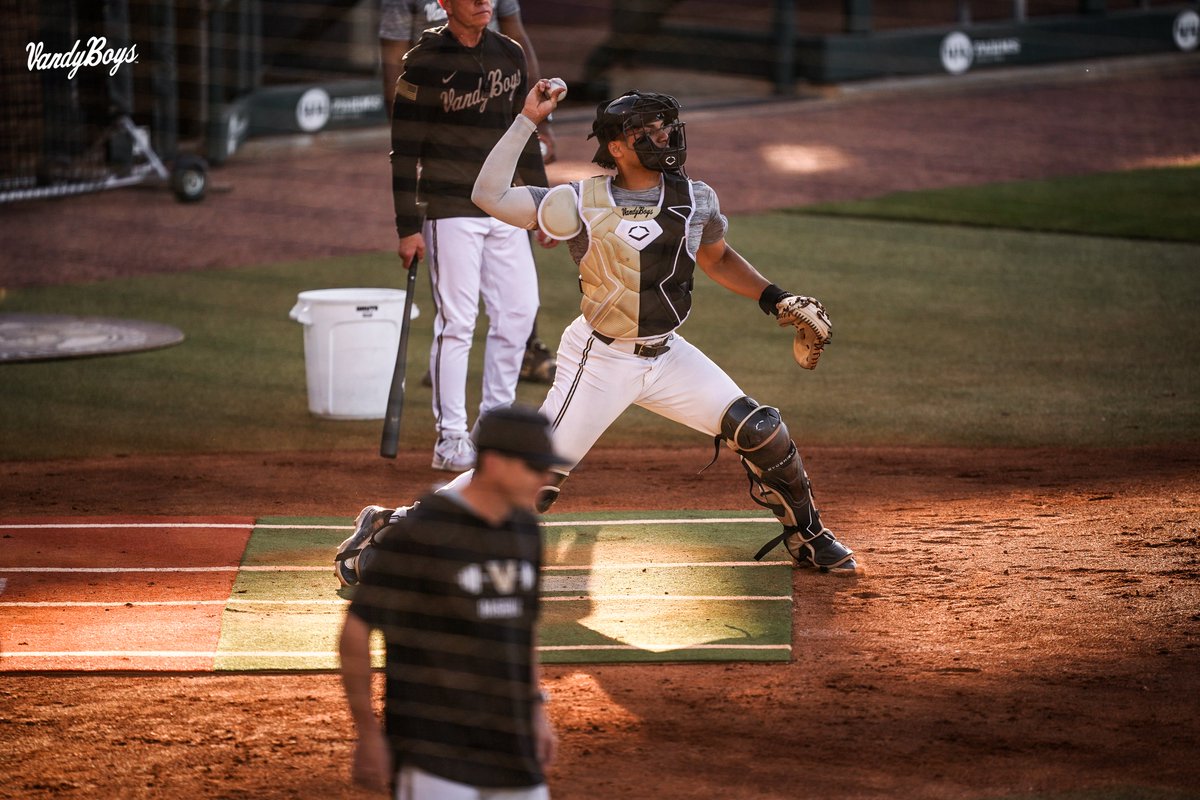 VandyBoys tweet picture