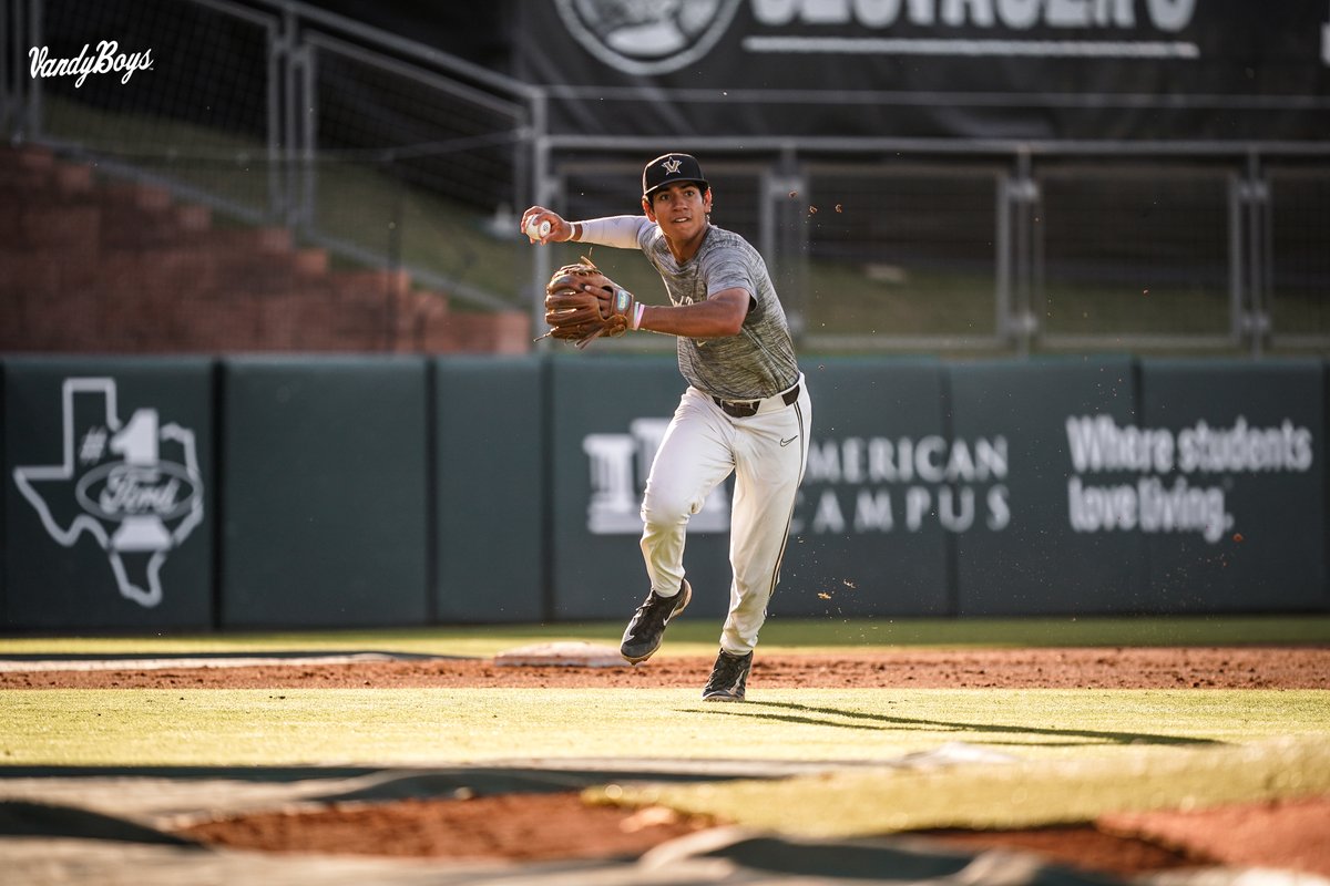 VandyBoys tweet picture