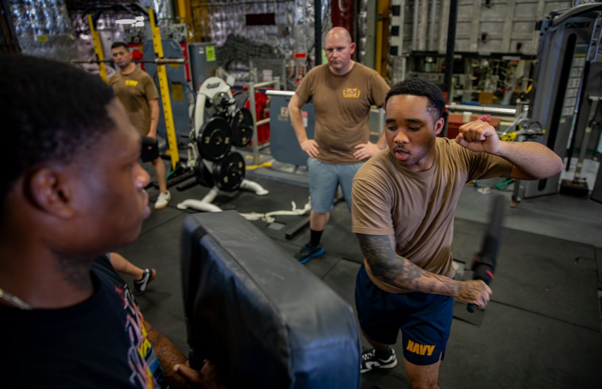 Sailors aboard the Independence-variant littoral combat ship USS Mobile (LCS 26) conduct anti-terrorism training and demonstrate security force skills.

#AlwaysReady | #USNavy https://t.co/AF9g0N3ISL