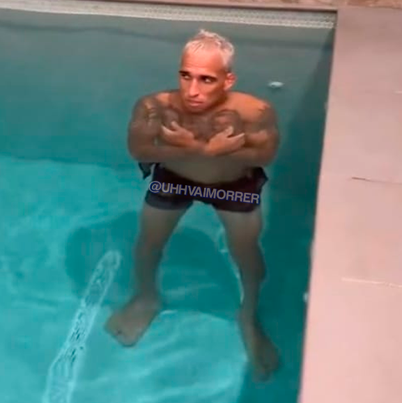 uhhvaimorrer's tweet photo. #CHARLINHOWEEK #CHAMAFIO #TONERVSOUSDRER https://t.co/dntynhWfXB